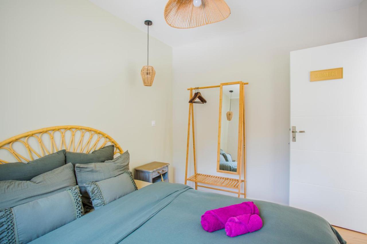 Boho Chic Duo: Tranquil Garden Retreat With Modern Comforts Apartment *